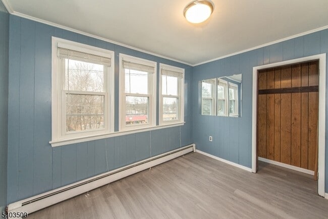 Building Photo - 382 Howard Blvd