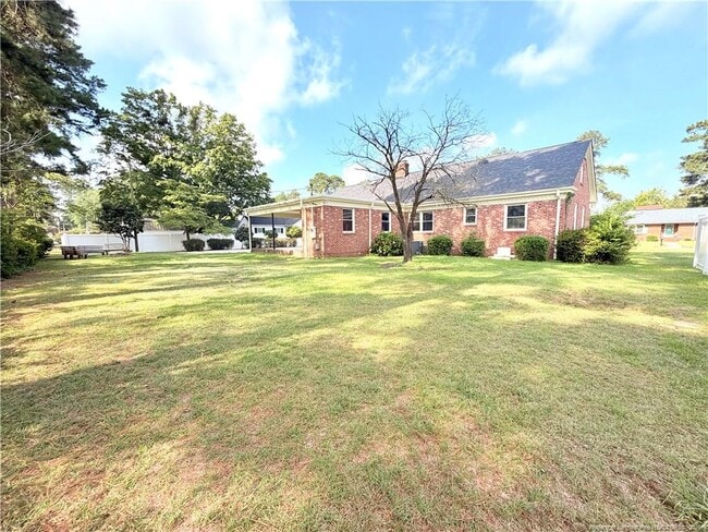 Building Photo - 514 N Ballance St