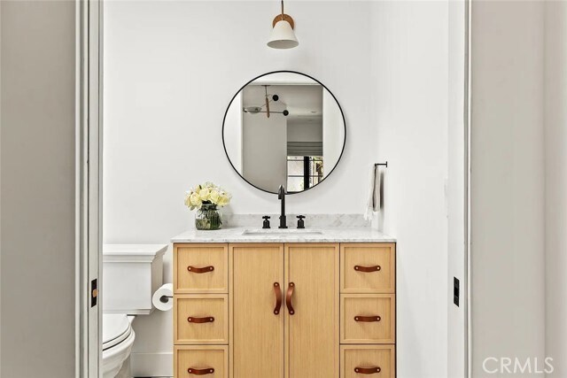 Building Photo - 738 San Lorenzo St