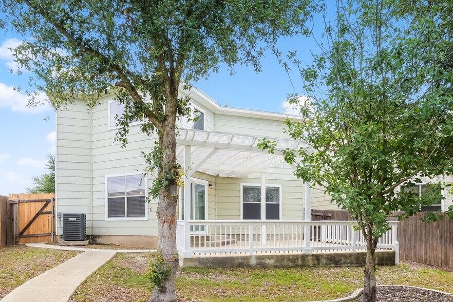 Building Photo - 13422 Solar Crest