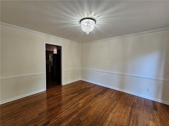 Building Photo - 3228 Turtle Lake Dr SE