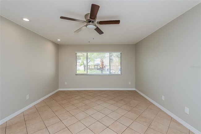 Building Photo - 3103 Apricot St