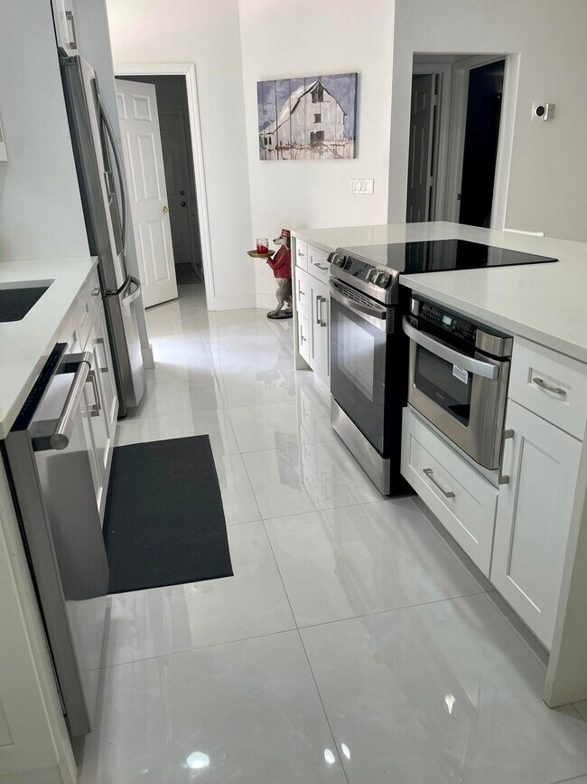 Building Photo - 5501  Grande Palm Circle  Delray Beach Fl ...