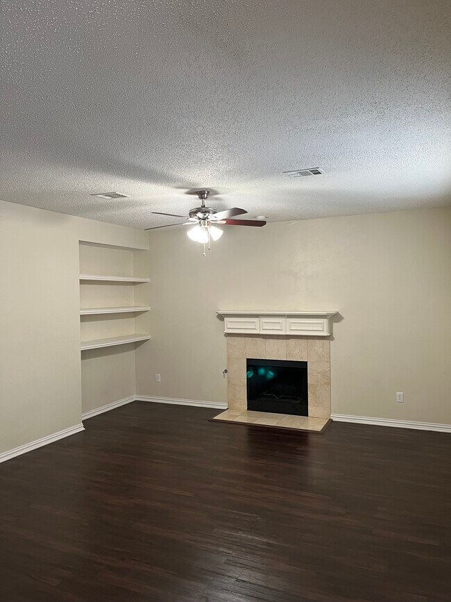 Building Photo - 2361 Shinnery Oak Dr