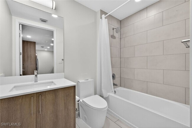 Building Photo - 26610 Rosewood Pointe Dr