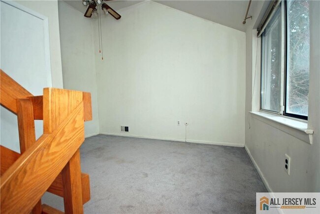 Building Photo - 1150 Schmidt Ln