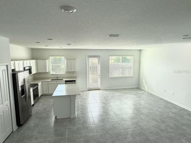 Building Photo - 120 Bogey Dr