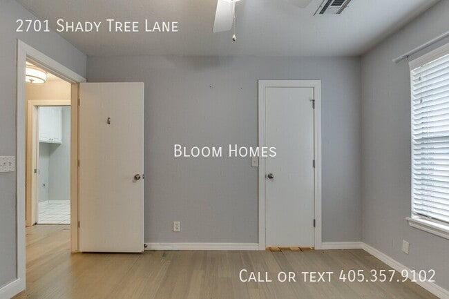 Building Photo - 2701 Shady Tree Ln