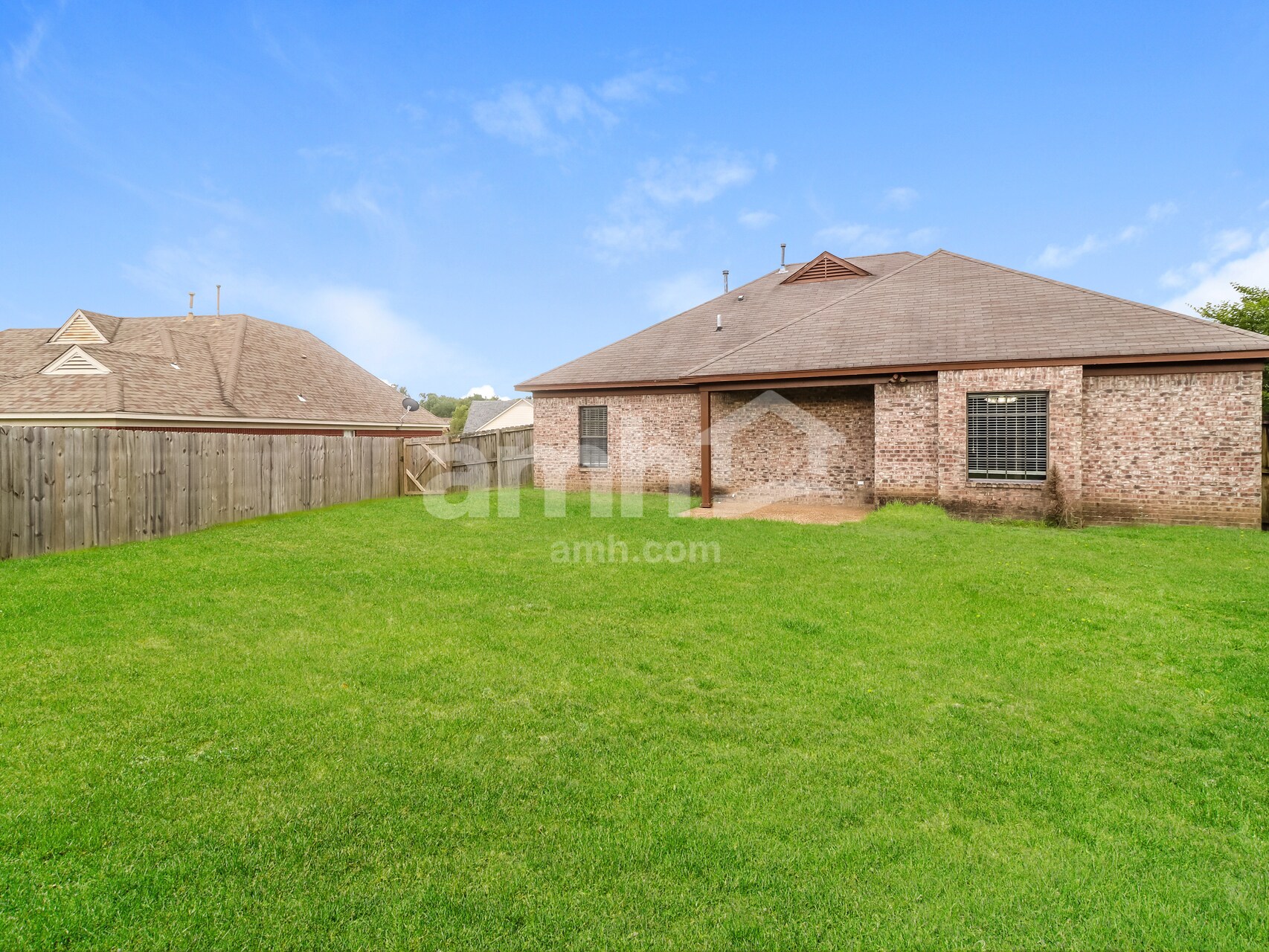 Building Photo - 30 Mossy Springs Cv