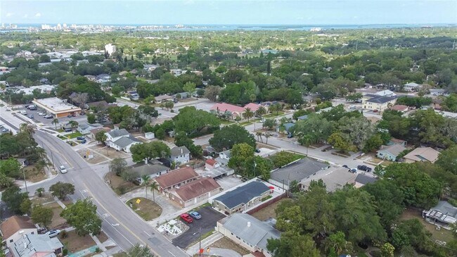 Building Photo - 1462 Cleveland St