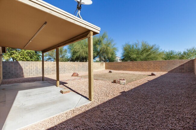 Building Photo - Copper Basin Charmer