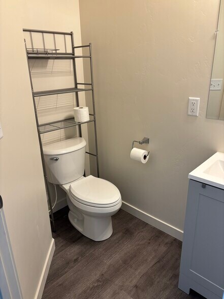 Master toilet - 2817 S 1150 W