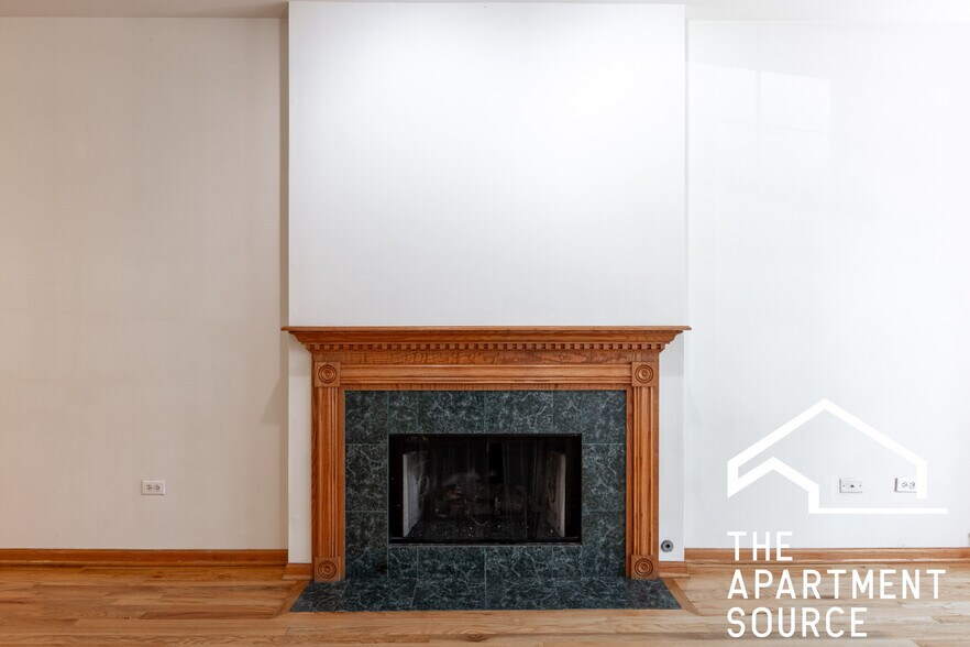Building Photo - 1351 N Wolcott Ave