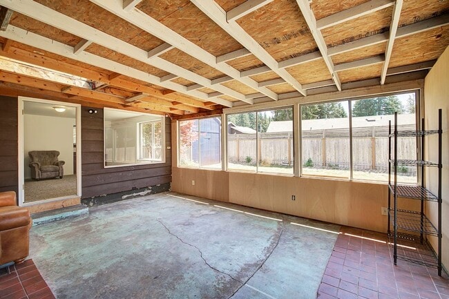 Building Photo - 3Bd/1.75Ba Edmonds House