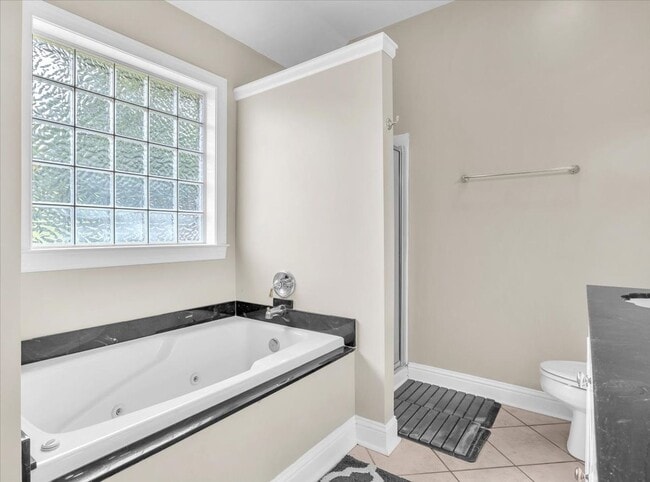 Building Photo - 38 Castle Bay Dr
