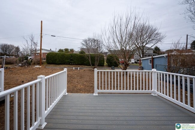 Building Photo - 1641 Riegel St