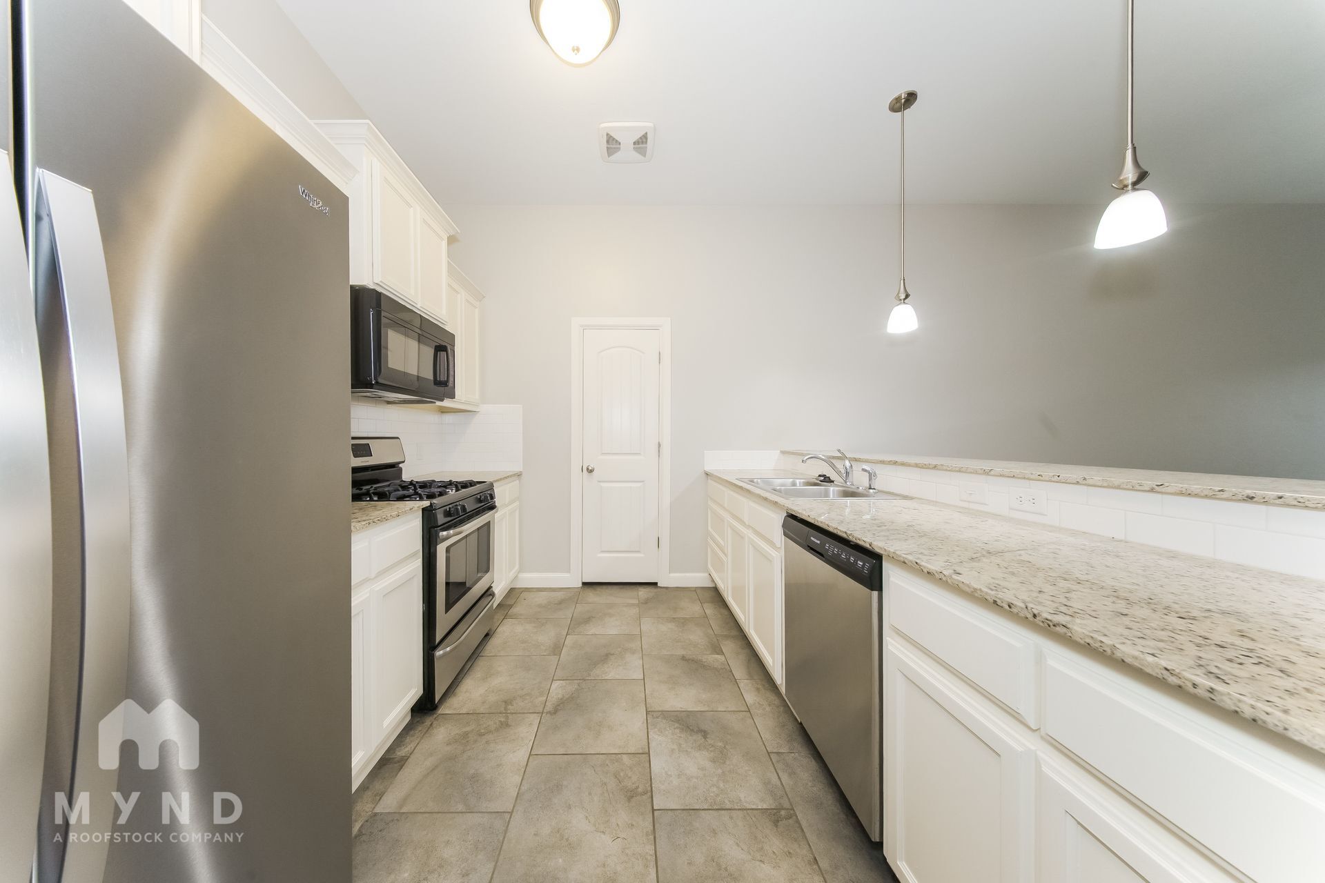 Building Photo - 1013 Merlin Dr