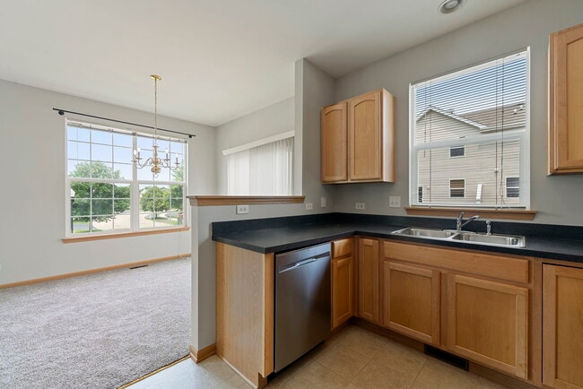 Building Photo - 1464 Cambria Dr