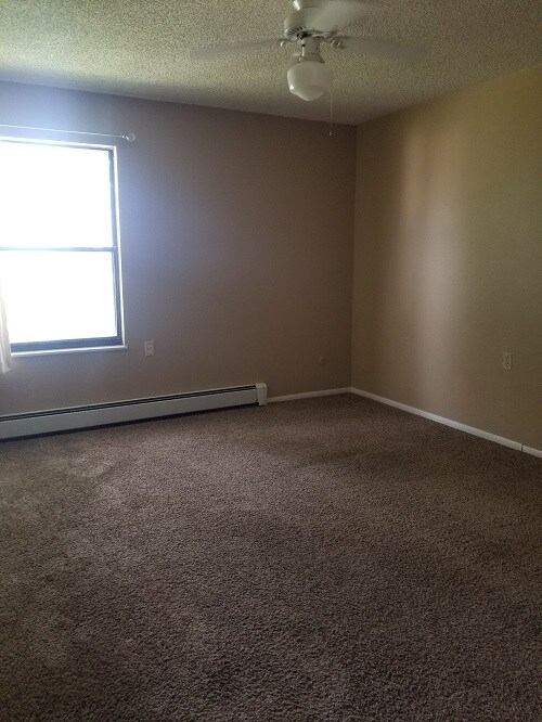 Building Photo - 3400 Stanford Rd