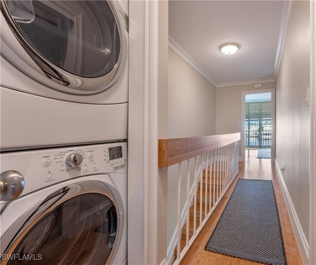 Building Photo - 800 River Point Dr