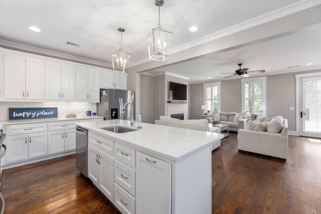 Building Photo - 3411 Confetti Blush Dr