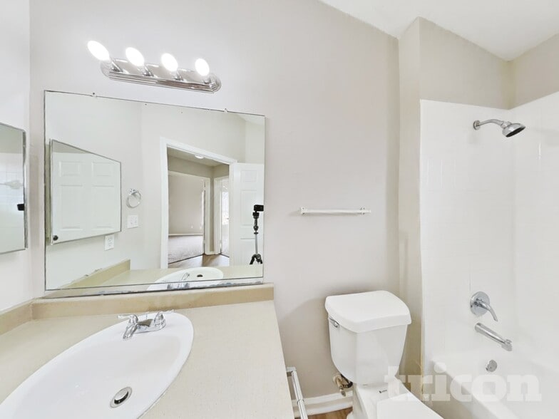 Building Photo - 3115 Kelling St