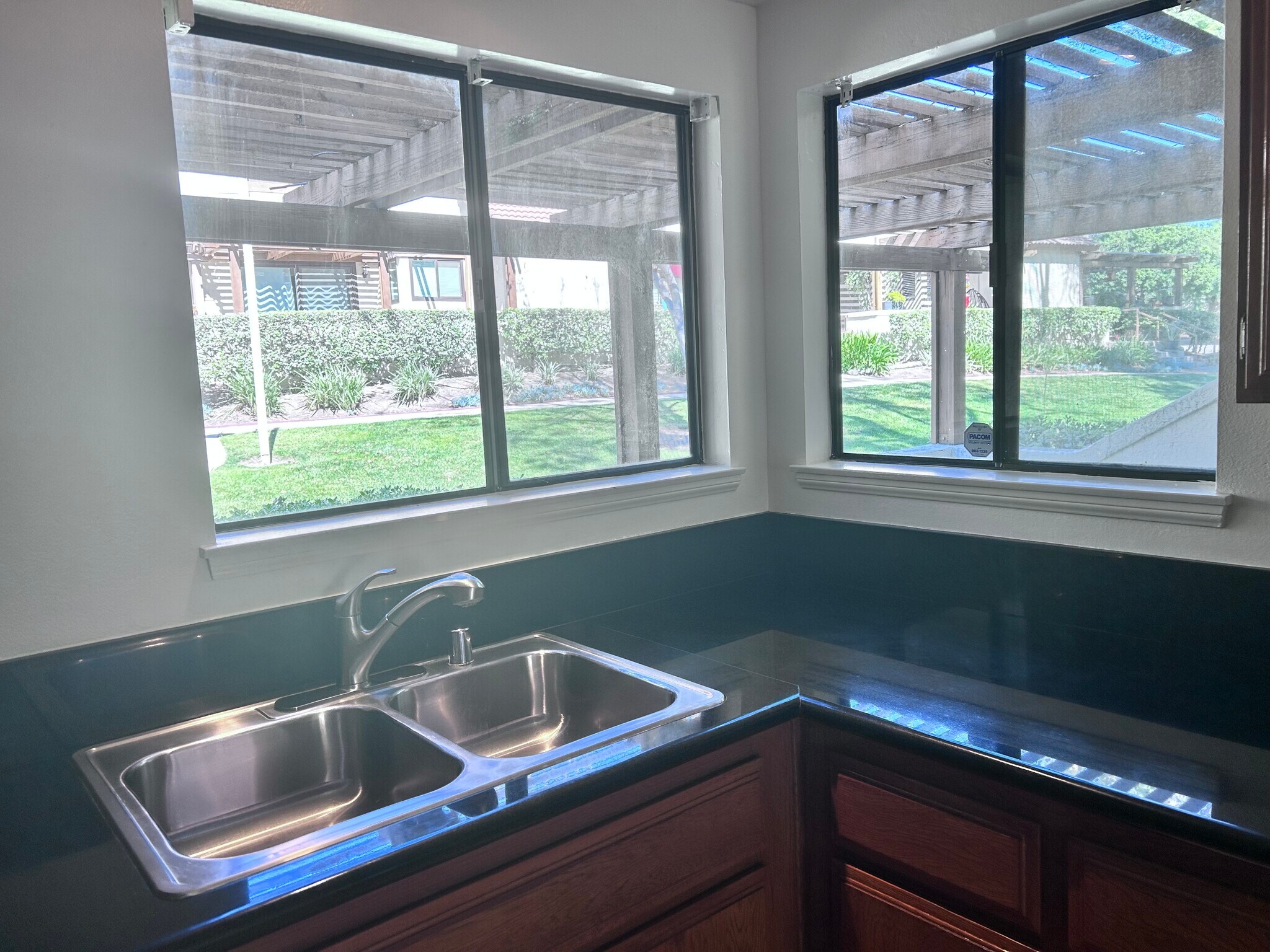 Building Photo - 781 Danville Dr