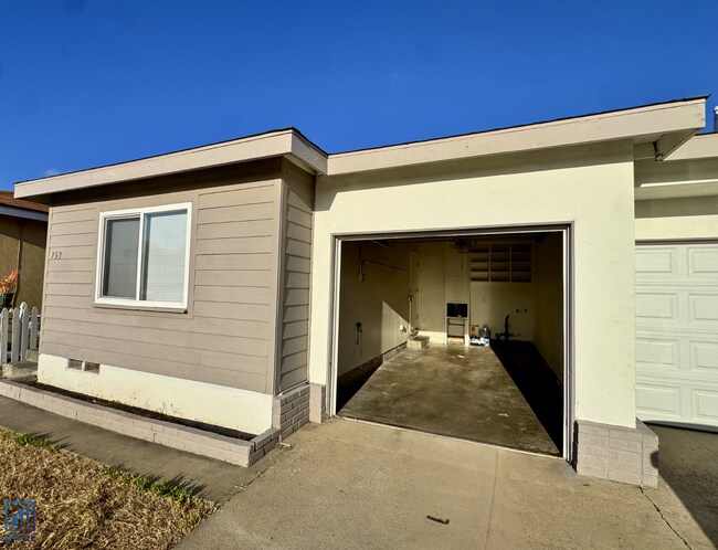 Building Photo - Woodlawn