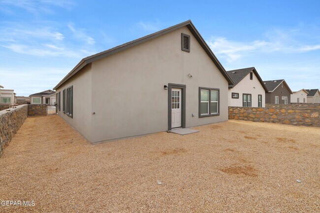 Building Photo - 5116 Joe Castillo St