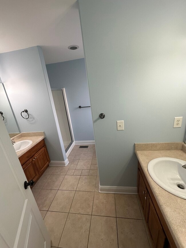 Building Photo - 66 Waxflower Dr