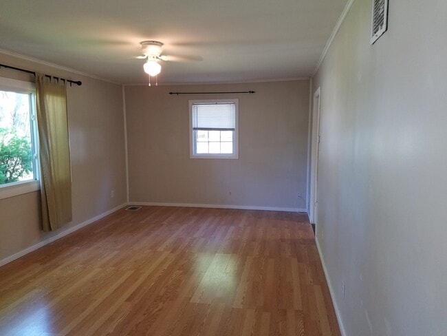 Building Photo - 257 Beacon St