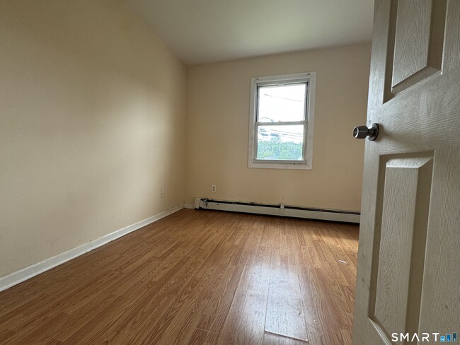 Building Photo - 301 McGrath Ct