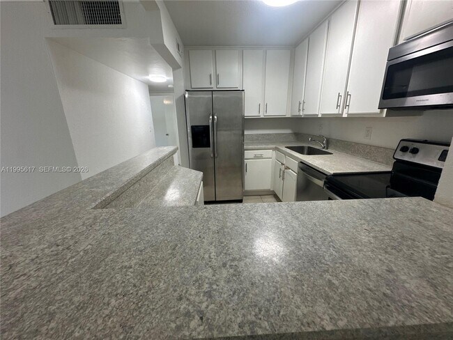 Building Photo - 7951 SW 104th St
