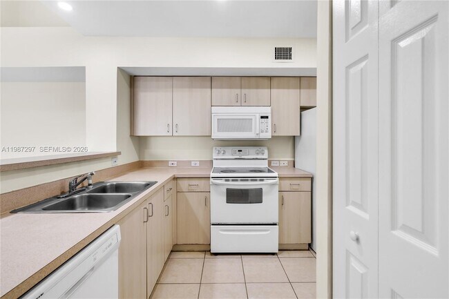 Building Photo - 11185 SW 6th St