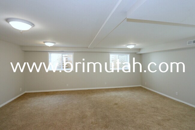 Building Photo - 3799 S 2235 E