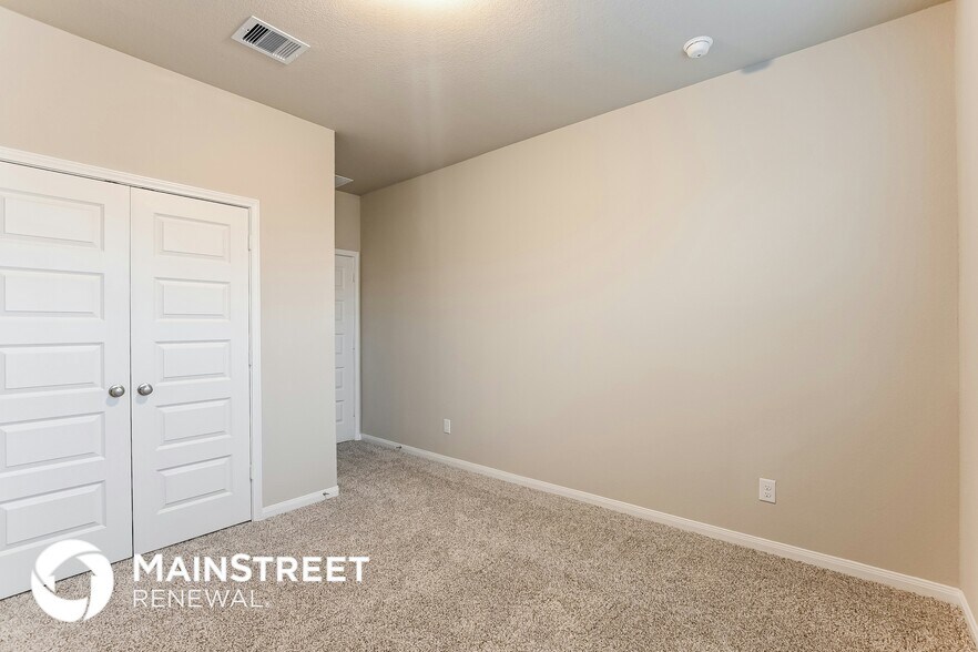 Building Photo - 9811 Falling Fern Ln