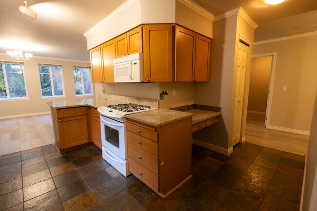 Building Photo - 17438 Bothell Way NE