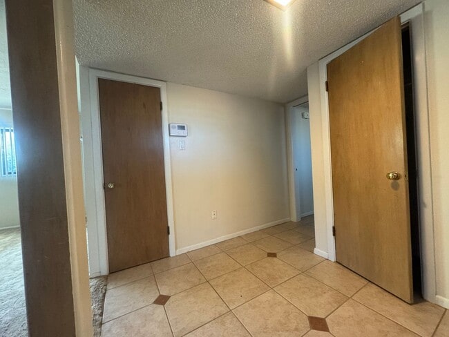 Building Photo - 20 Wildy Dr