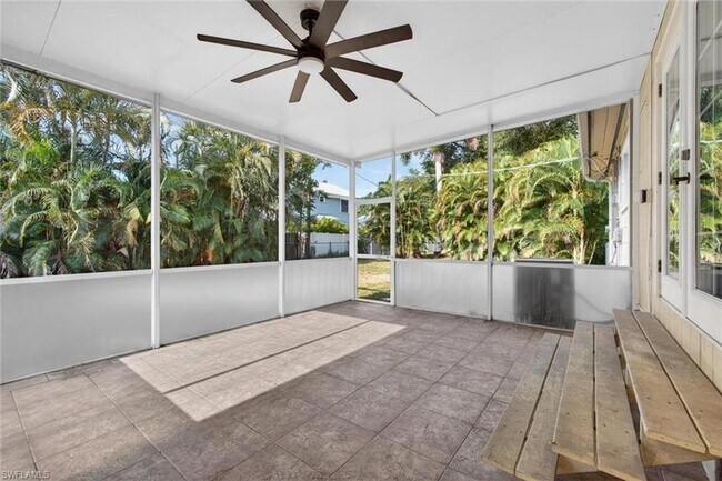 Building Photo - 1420 Maravilla Ave