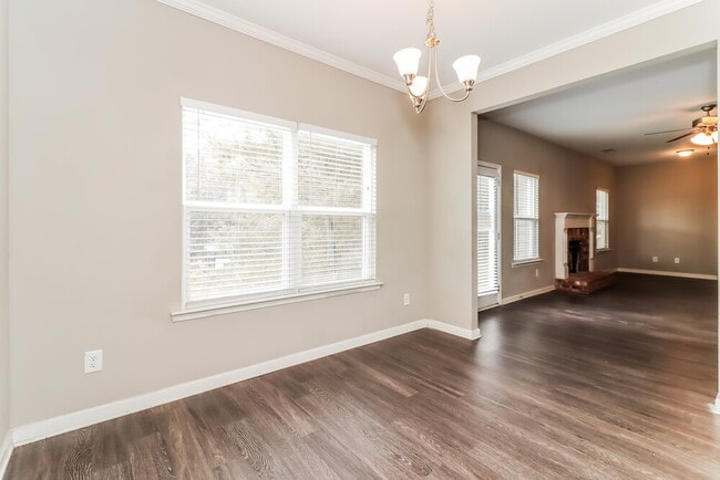 Building Photo - 89 Moss Way