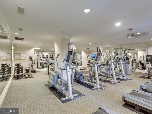 Building Photo - 2665 Prosperity Ave