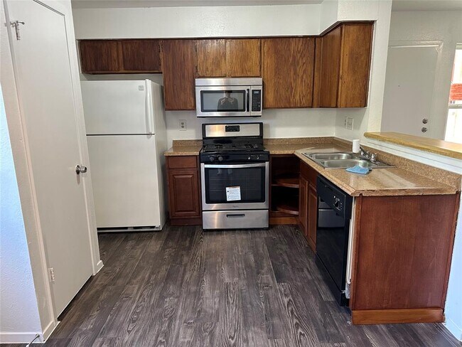 Building Photo - 2312 Rachael Ct