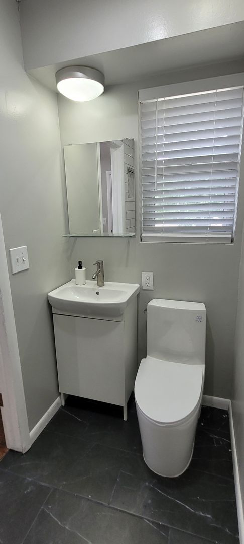 Building Photo - Remodeled 3 bedroom 2 bathroom house with 2 car garage and fenced yard