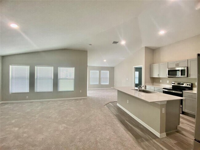 Building Photo - 1397 Axel Cir