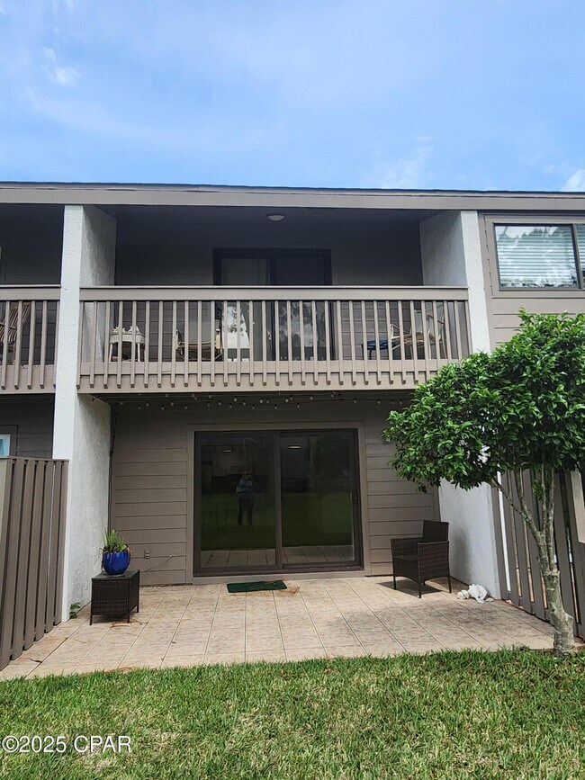 Building Photo - 6901 N Lagoon Dr