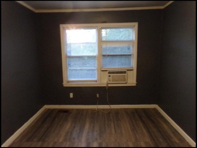 Building Photo - 2115 W 16th St