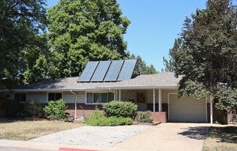 Building Photo - Character, Comfort, and Convenience on Wes...