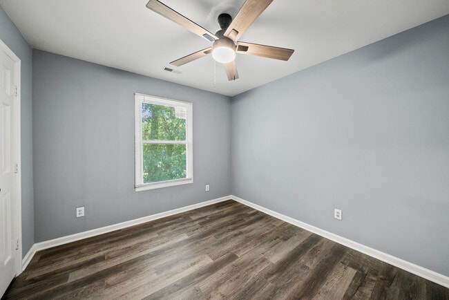 Building Photo - 2108 Treverton Pl