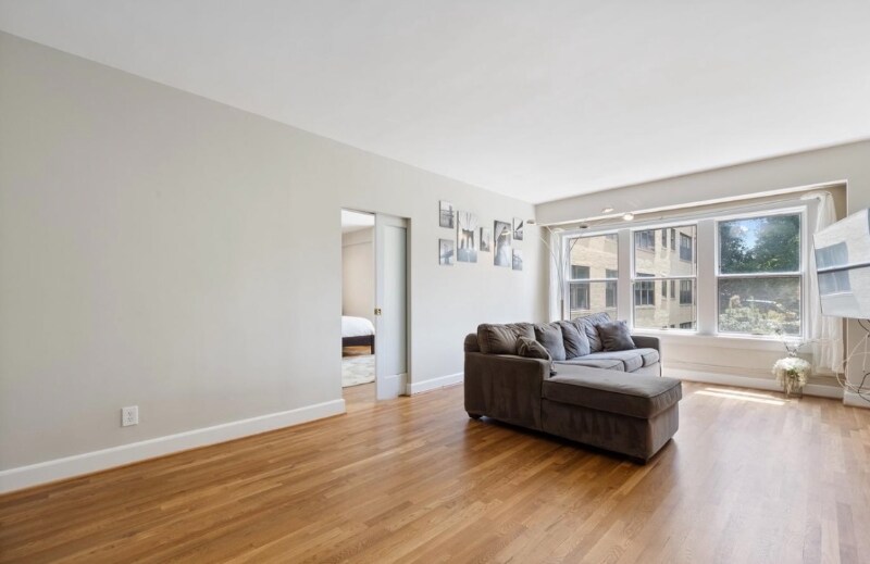 Building Photo - 3901 Cathedral Ave NW