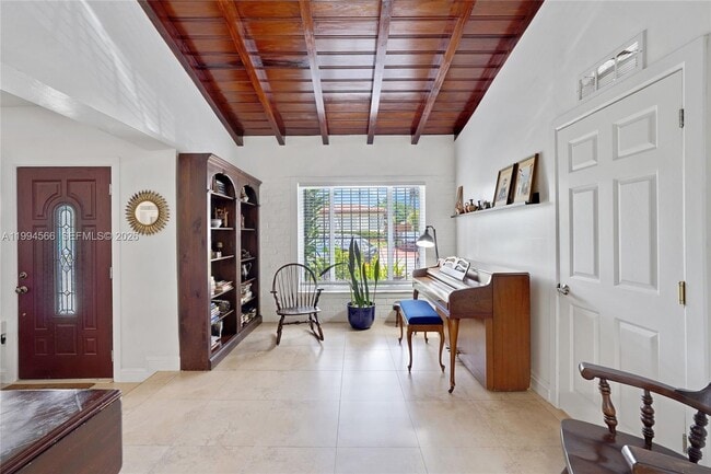 Building Photo - 2834 SW 33rd Ave